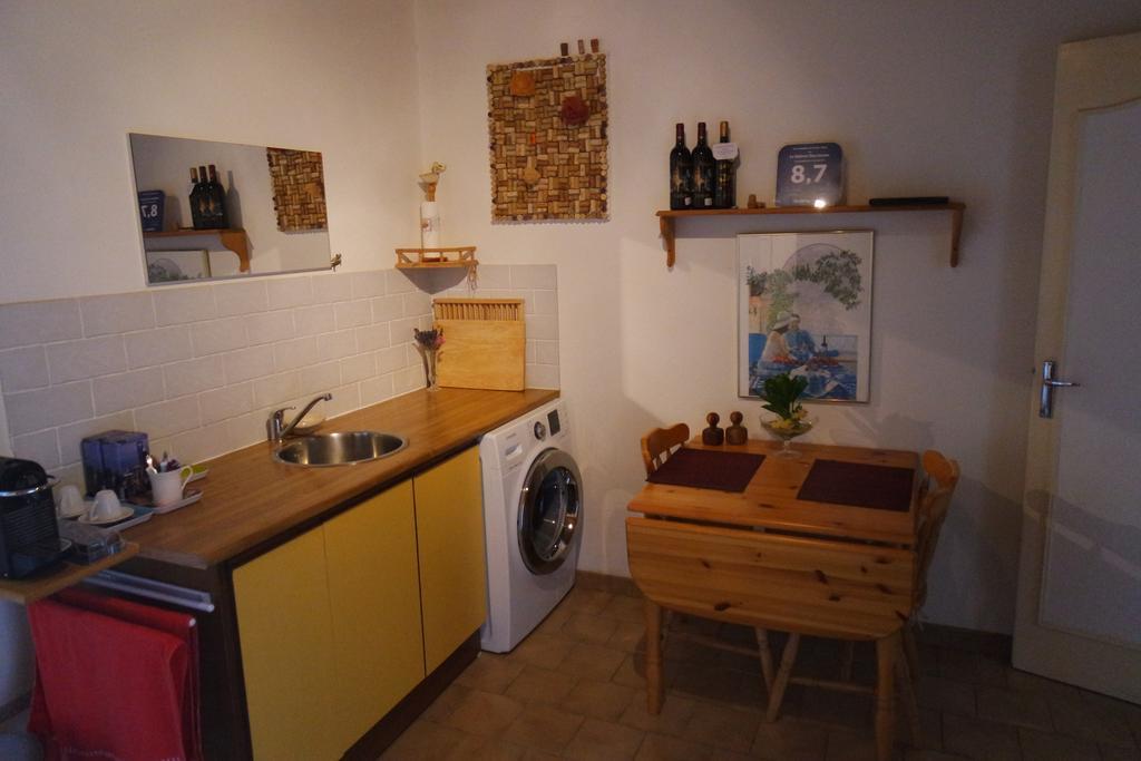 Le Balcon Des Jasses Bed & Breakfast Espere Exterior foto
