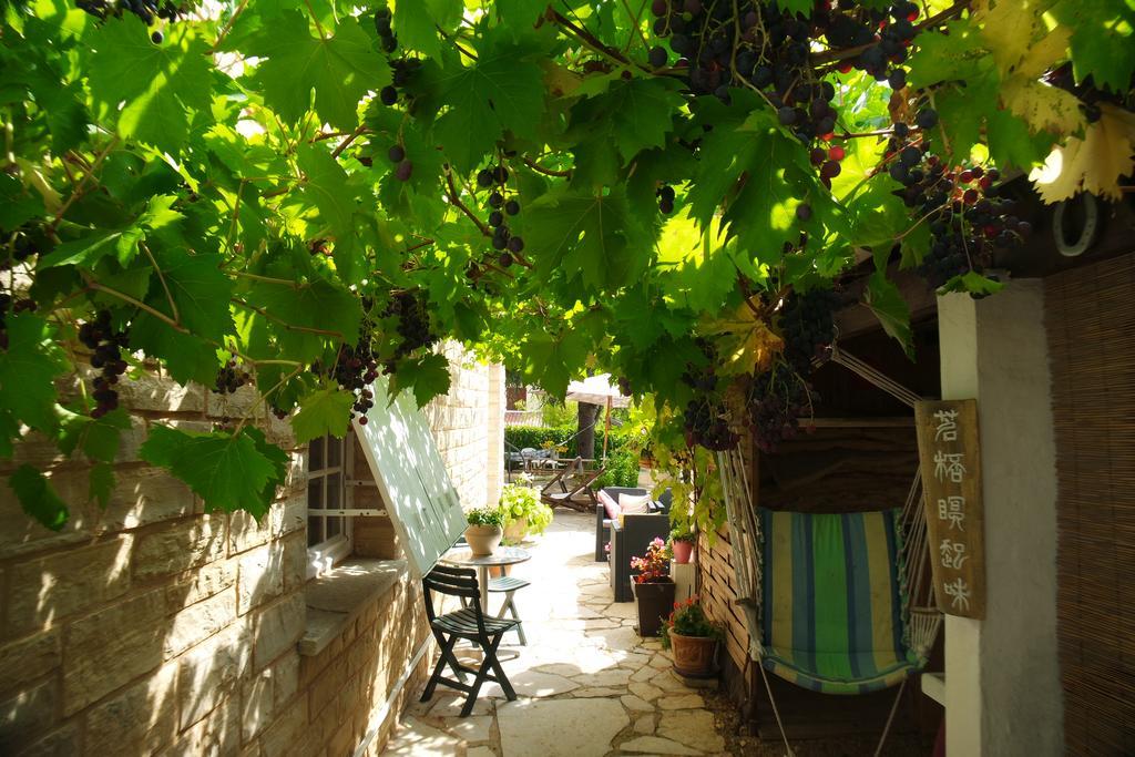 Le Balcon Des Jasses Bed & Breakfast Espere Exterior foto