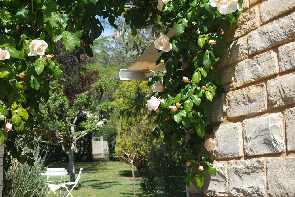 Le Balcon Des Jasses Bed & Breakfast Espere Exterior foto