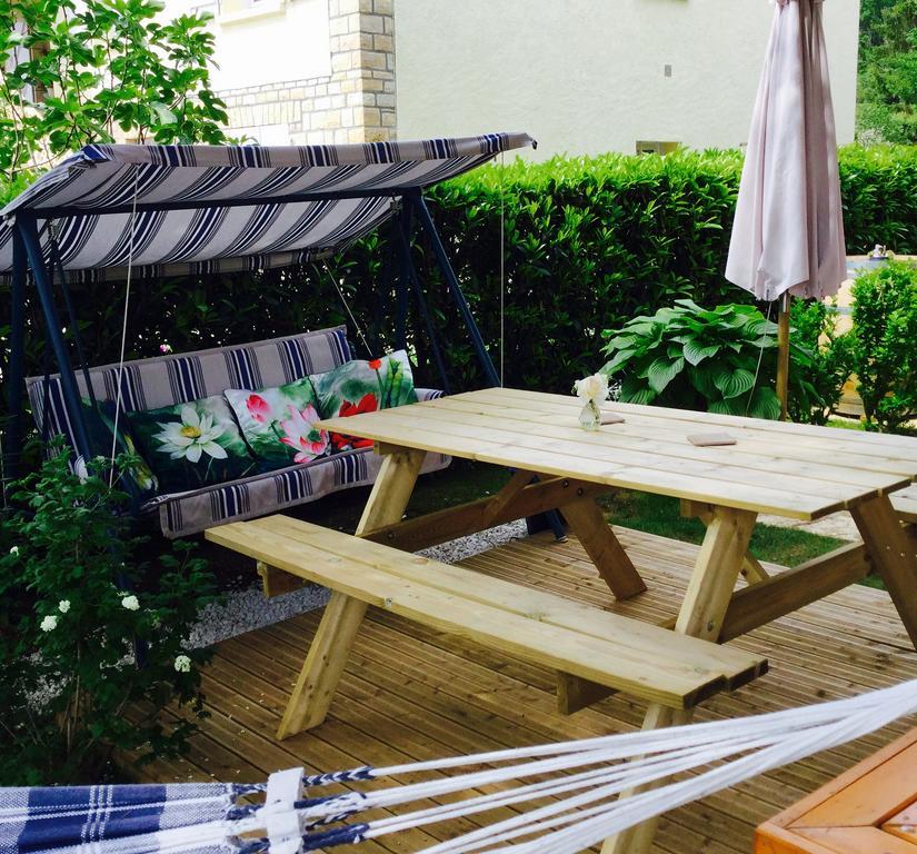 Le Balcon Des Jasses Bed & Breakfast Espere Exterior foto