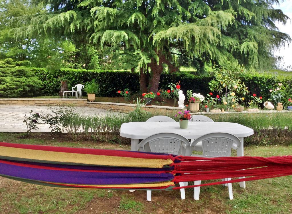 Le Balcon Des Jasses Bed & Breakfast Espere Exterior foto